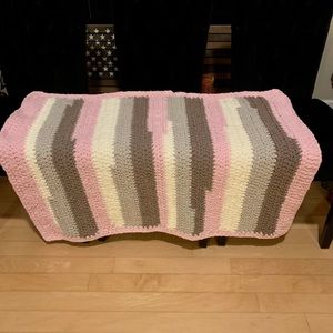 Handmade Knit Crochet Throw Blanket Baby Blanket 43” x 32”